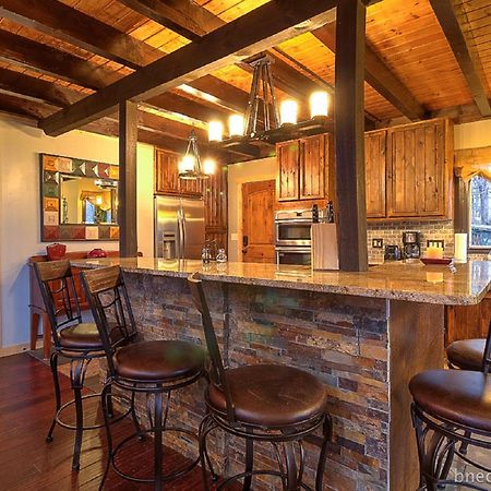 Bear Necessities, Luxury 5Bd Mtn Views, Hot Tub, Many Bear Sightings Βίλα Gatlinburg Εξωτερικό φωτογραφία