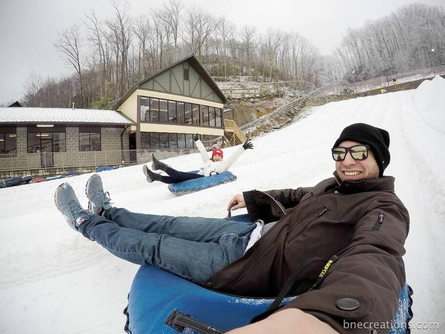 Bear Necessities, Luxury 5Bd Mtn Views, Hot Tub, Many Bear Sightings Βίλα Gatlinburg Εξωτερικό φωτογραφία